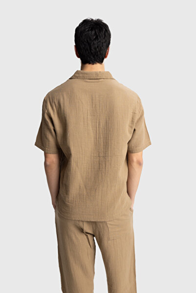 GIESTO ΚΟΝΤΟΜΑΝΙΚΙ ΠΟΥΚΑΜΙΣΟ ΜΕ ΣΚΥΜΜΕΝΗ ΕΜΦΑΝΙΣΗ