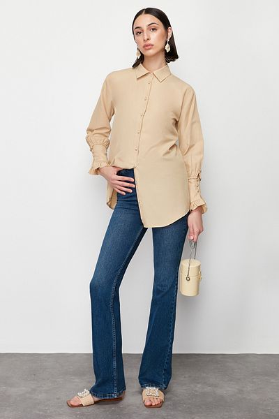 Trendyol Modest Detailní bavlněná tkaná košile s kamenným volánem TCTAW24TG00016