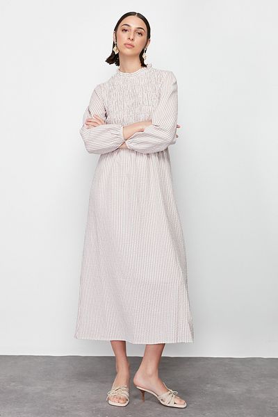 Trendyol Modest Μπεζ ριγέ Gipe Λεπτομερές υφαντό φόρεμα TCTSS24EB00082