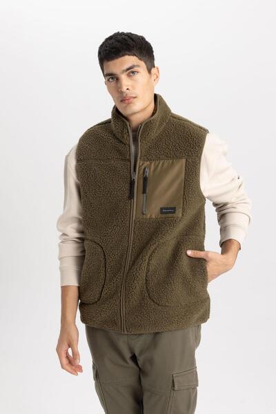 DeFacto Жилет Discovery Channel Oversize Fit Stand Collar Vest B4107AX24SP