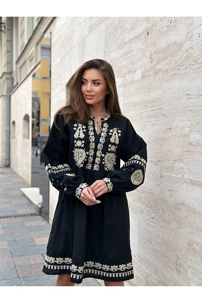 Lavanta Tekstil Rochie neagra brodata Ecru cu detaliu ciucuri