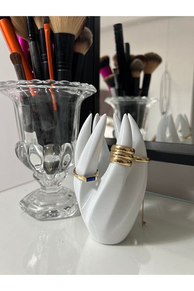 DorDen3D Decorative Jewelry Ring Accessory Stand