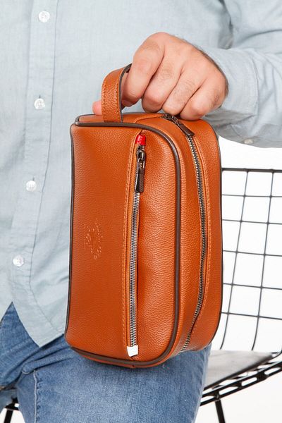 Newish Men's Vegan Tan Leather Water Resistant Cosmetic Bag Handbag Personal Bag Daily