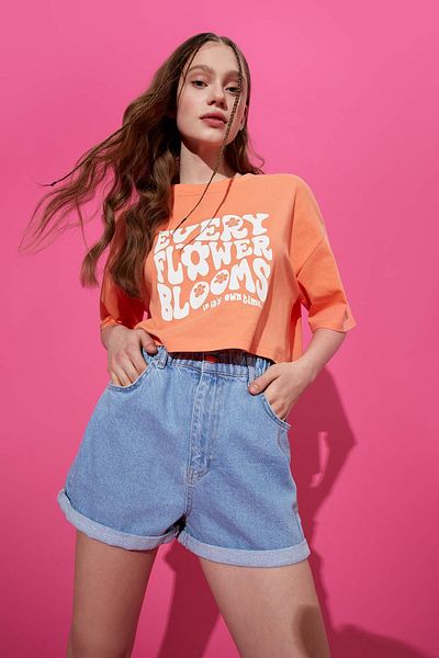 DeFacto Coool Crop Crew Neck Printed Short Sleeve 100% Cotton T-Shirt Y1800az22sm