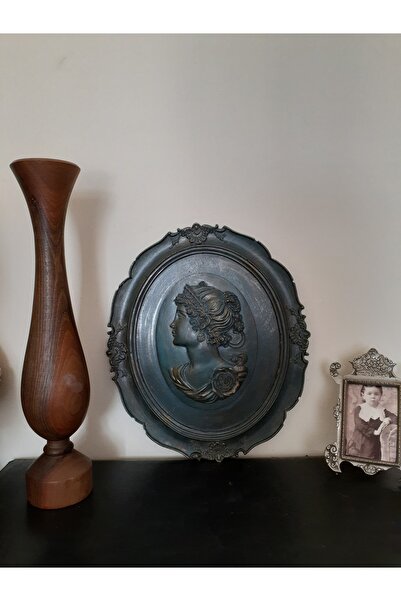 meta sanat atölyesi DEKORATİF KADIN HEYKELİ