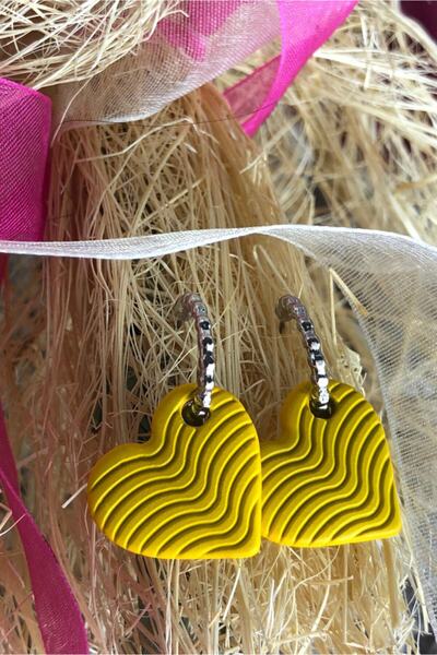 Leerybee Matte Yellow Color Antiallergic Heart Earrings
