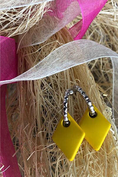 Leerybee أقراط بلاط مضادة للحساسية باللون الأصفر غير اللامع