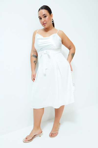 Trendyol Curve Spódnica z wysoką kokardą w kolorze białym - ślubna/Nikah/ślubna stylowa Tbbss24Az00037