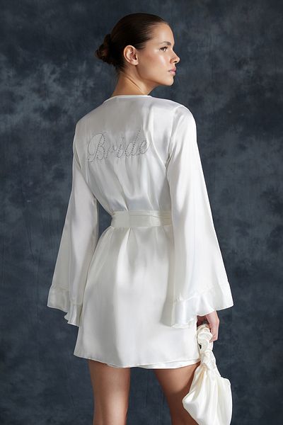 White robe dress outlet