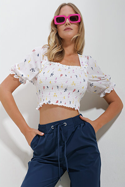 Trend Alaçatı Stili Dámský bílý čtvercový límec s melounovým rukávem elastická plátěná halenka ALC-X11651