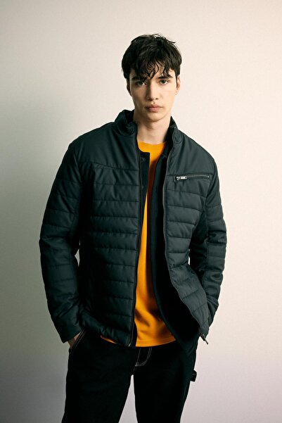 DeFacto Slim Fit Dar Kesim Dik Yaka Fermuarlı Cepli Suni Deri Mont Ceket X4014az24sp