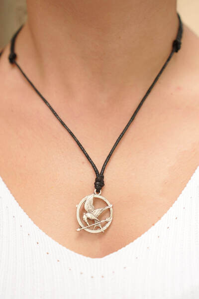 etniko Unisex Alaycı Kuş Temalı Gümüş Renk Ayarlanabilir Kolye