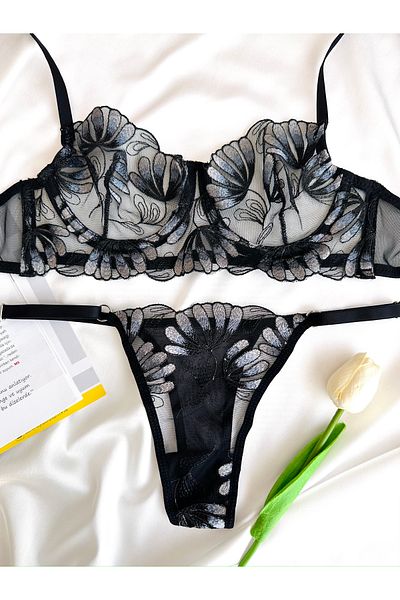 Arinda Maggie Underwire Brode Cupless Black Lingerie Set