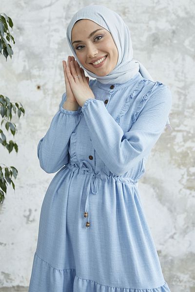 InStyle Rochie Ayrobin cu nasturi cu volane - Baby Blue