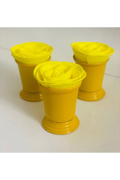 Elzem YELLOW COLOR 3-PIECE ROSE BUCKET INCLUDES ROSES