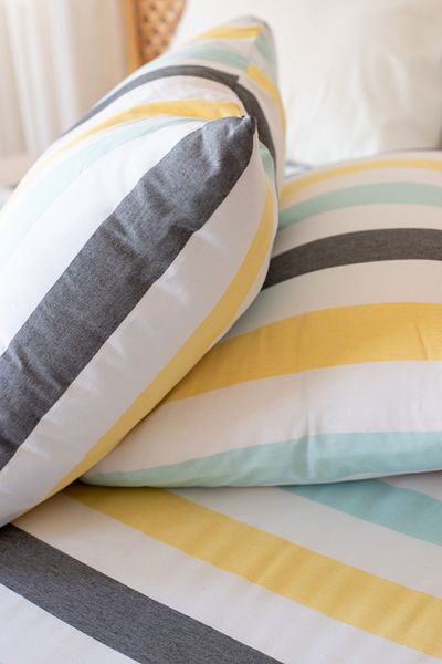 ELY PARKER 4 Colorful Striped Patterned Elastic Sheet Set Single, Double