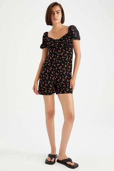 DeFacto Μίνι ολόσωμη φόρμα U6852az22sm Relax Fit Sustainable Mini Collar με σχέδιο Cherry