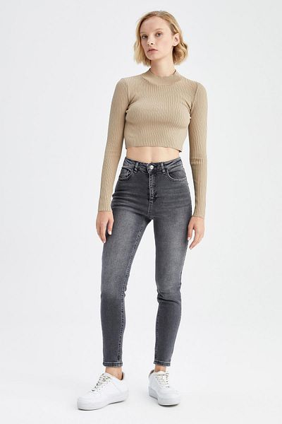 DeFacto Fitted Half Turtleneck Sweater Y8133az22au