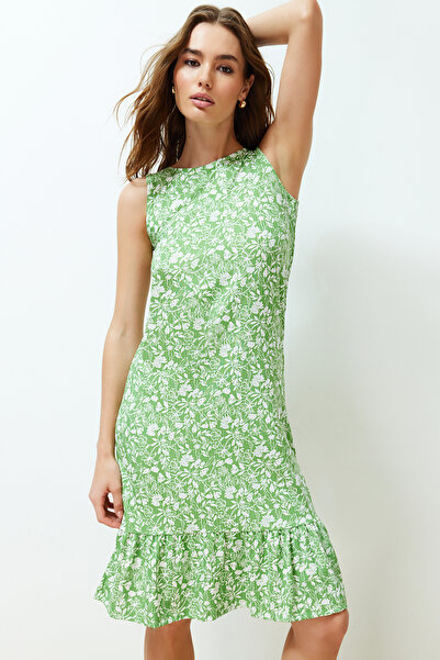 Trendyol Collection Ribbed Stretchy Knitted Midi Dress with Green Floral Ruffle Skirt TWOSS24EL00420