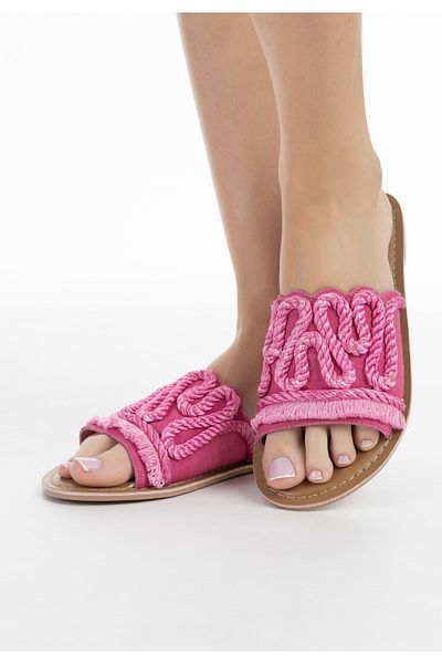 Izia Sandalen gaya