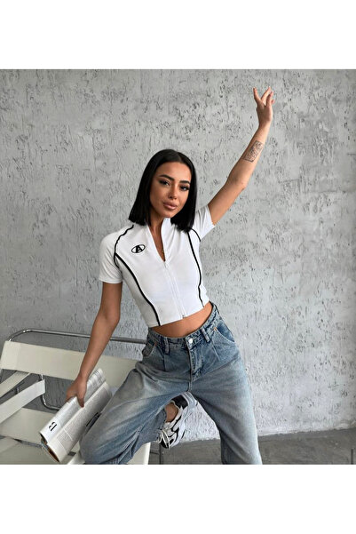 DEEFWEAR Y2k A Embroidery Crop Top