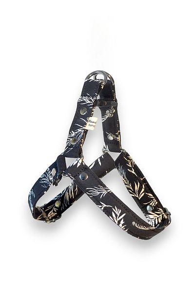 minart design Black and White Leaf Patterned Chest Collar
