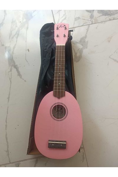 PUKA PINK COLOR SOPRANO SIZE PINEAPPLE MODEL UKULELE+CASE+PENA