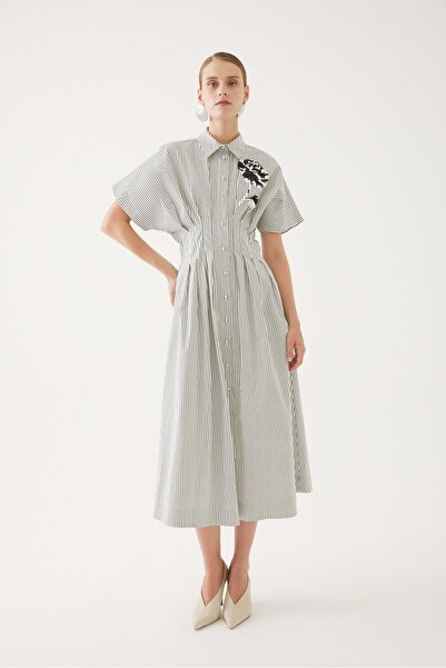 Exquise Çizgili İşlemeli Midi Elbise