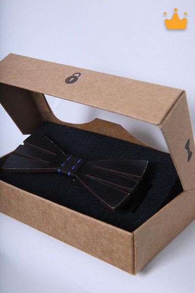Babyhola 1-16 Years Old Black Wooden Boy Bow Tie Birthday Boxed Wooden Baby Boy Gift Reading