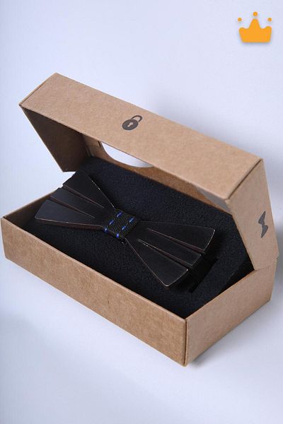 Babyhola 1-16 Years Old Black Wooden Boy Bow Tie Birthday Boxed Wooden Baby Boy Gift Reading