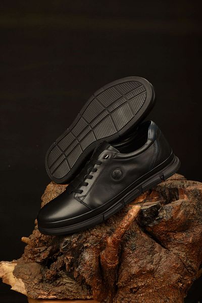 JAMES FRANCO Men's 100% Genuine Leather Black Casual Shoes Offer Elegance and Comfort Together with Their Innovative Style.