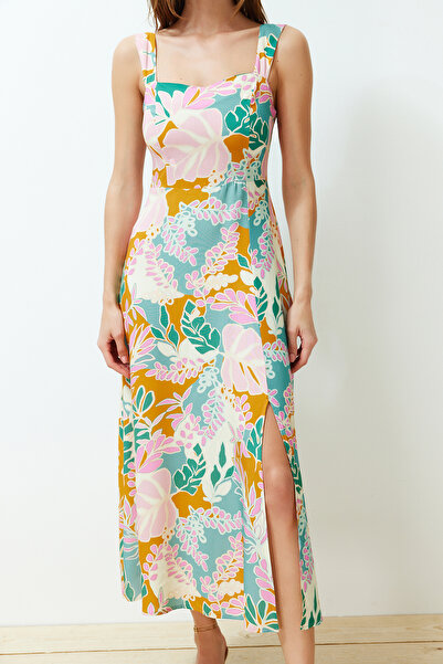 Trendyol Collection Vícebarevný květinový potisk A-line 100% viskózní midi tkané šaty TWOSS24EL00605
