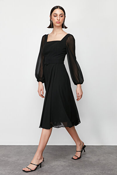 Trendyol Collection Κομψό βραδινό φόρεμα από μαύρο τούλι - TPRSS24AE00108