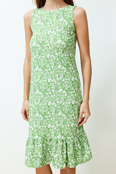 Trendyol Collection Ribbed Stretchy Knitted Midi Dress with Green Floral Ruffle Skirt TWOSS24EL00420