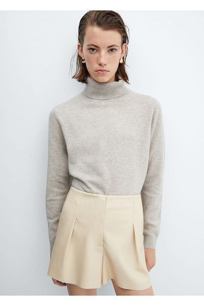 MANGO Woman Cuffed, mid-waisted shorts