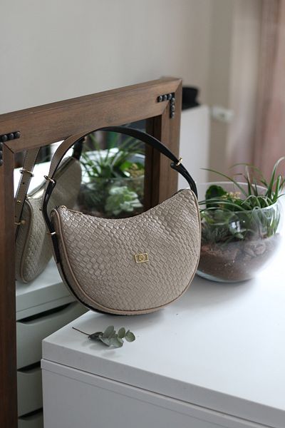 Moom Bag Дамска плетена чанта за през рамо с шарка от норка