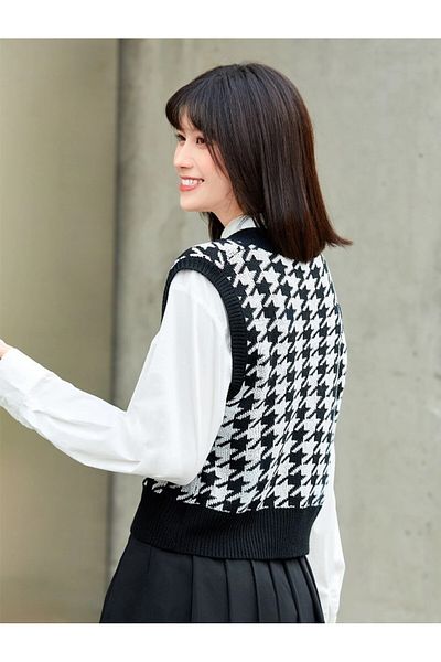 Dier Moda Dier Moda Women's Black V-Neck Houndstooth Sweater