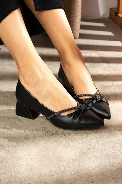 AlbiShoes حذاء نسائي بكعب منخفض 4 سم بمقدمة مدببة وحجر لافازا فستان سهرة نسائ...