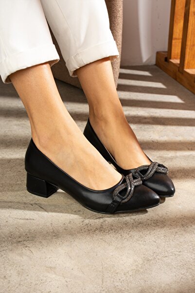 AlbiShoes حذاء نسائي بكعب منخفض 4 سم بمقدمة مدببة وحجر الراين فستان سهرة نسائ...