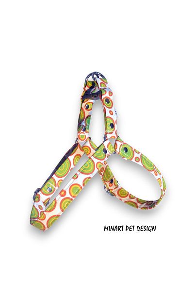 minart design 2808 Green Red Chest Collar with Geometric Pattern