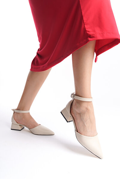 Ayakkabı Podyumum JADE" جلد مغلق بمقدمة مدببة وإبزيم منخفض وكعب سميك 3 سم للم...