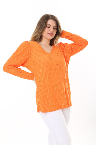 Şans Women's Plus Size Orange Hole Fabric Shoulder Shirring Detailed V-Neck Blouse 65N37578