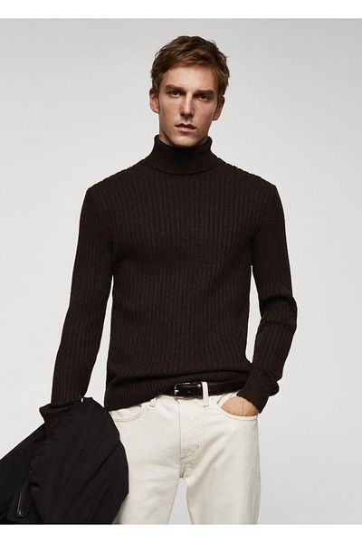 MANGO Man Pullover aus gerippter Wolle mit hohem Kragen