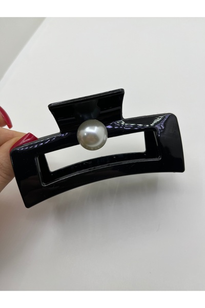 modernist إبزيم مزين باللؤلؤ الأسود