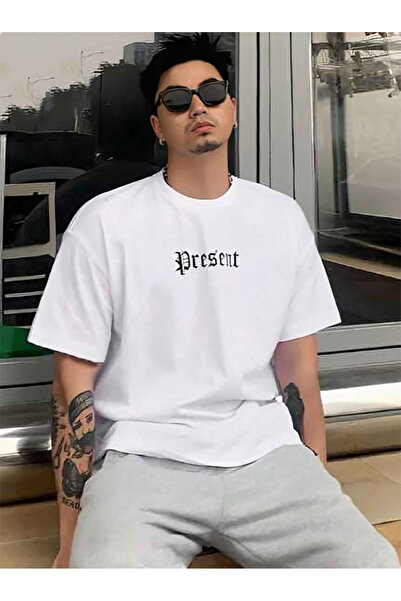 BEETON Δώρο T-Shirt - Λευκό εμπριμέ κοντομάνικο μπλουζάκι με λαιμόκοψη