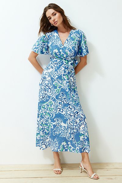 Trendyol Collection Blue Floral Double-breasted Viscose Midi Woven Dress TWOSS24EL00506