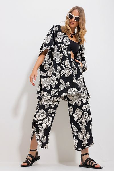 Trend Alaçatı Stili Women's Black Palazzo Trousers and Patterned Woven Viscose Kimono Set Alc-X11707