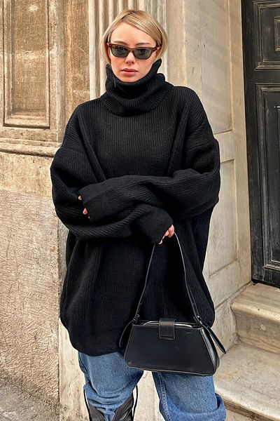 Swist Pulover de damă tricotat lung cu gât negru
