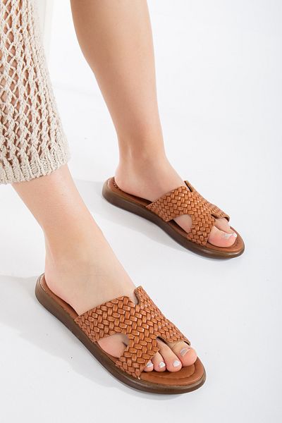 SANDALİ WOMEN'S GENUINE LEATHER TAN VAKETA SLIPPERS