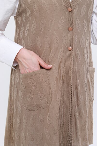 Laden Special Knitwear Large Size Women's Spring Summer Long Mother Beige Vest